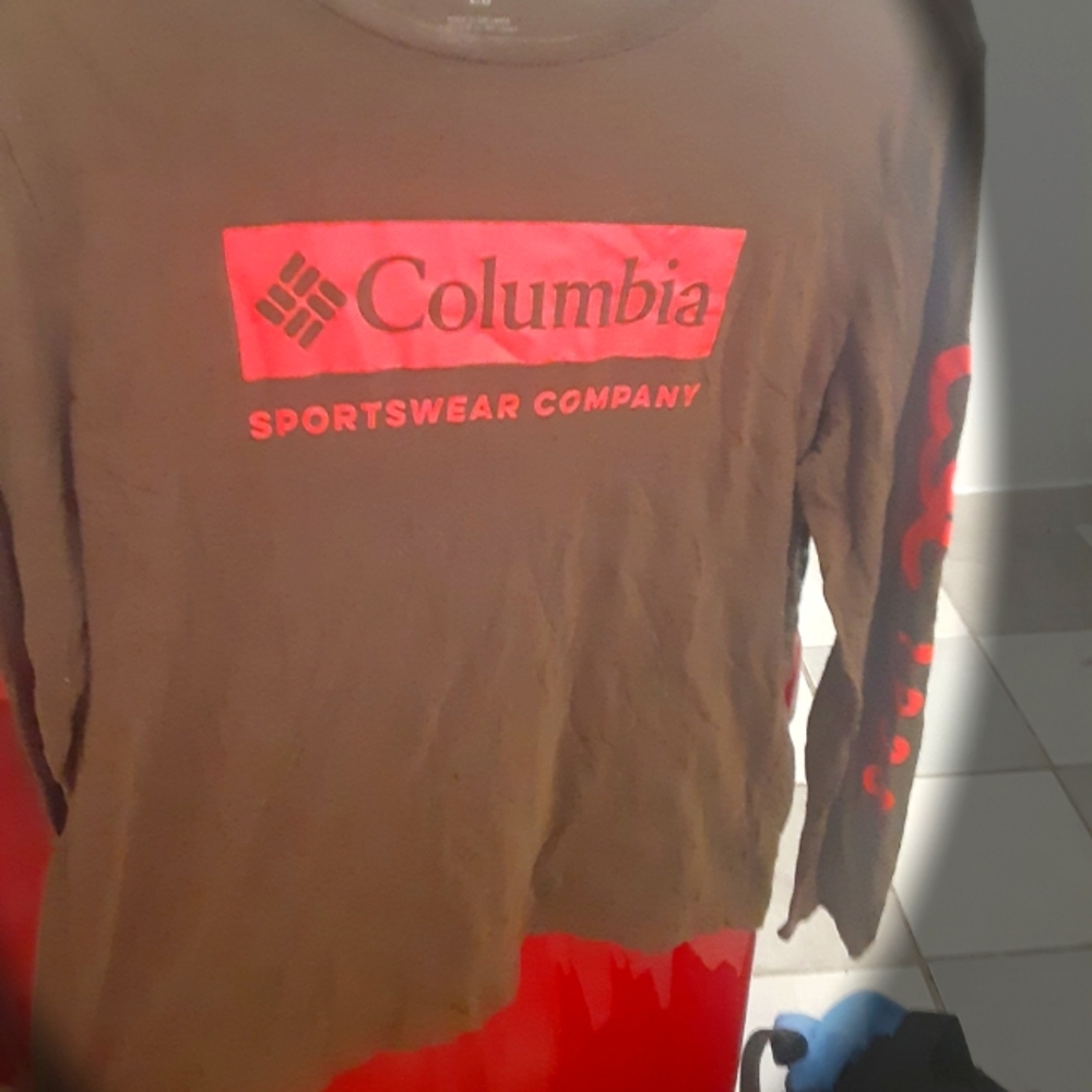 Columbia Women's Long sleeve Shirt